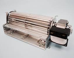 240/30 - Voltage 230 V - 50 Hz - Puissance 38 W - Débit d'air 200 m3/h - Turbine de 60 x 240 mm - Simple turbine aluminium - Réf 116601